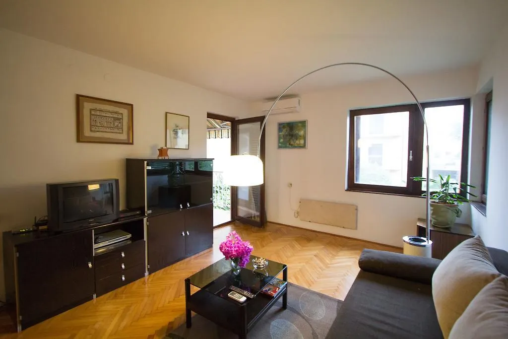 רוביני Apartment Cherry 0*,